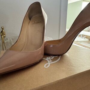 Christian louboutin Kate nude